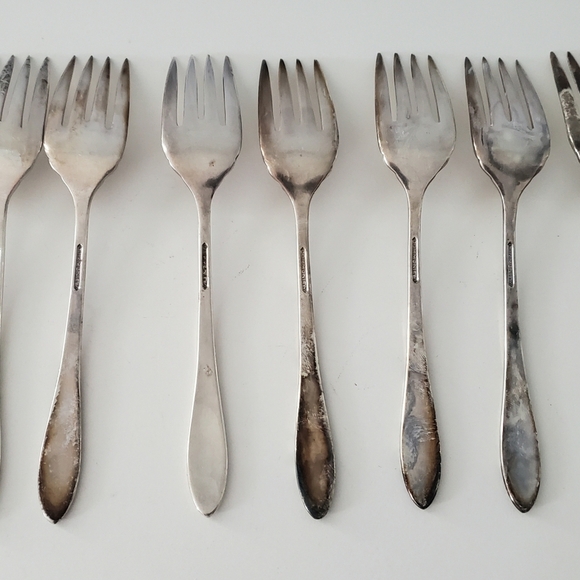 Lady Hamilton in Community Flatware Vintage - Picture 2 of 4